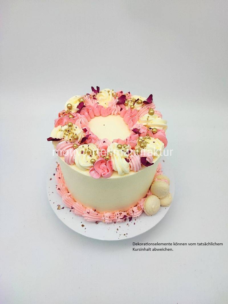 Torte füllen, einstreichen und dekorieren